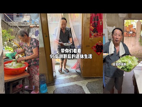 今日四菜:可乐鸡翅、莴笋炒肉片、白菜炒豆皮、韭菜煎鸡蛋#郭早的退休生活