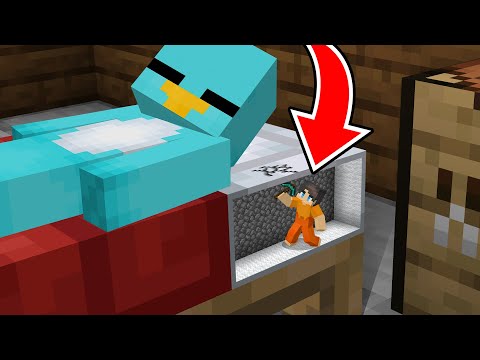 Living Inside Of My Friend's Base Until He Notices