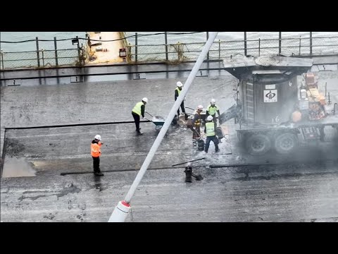 2025.12.28 淡江大橋 淡水端橋頭區 南向車道內側瀝青鋪設 施工 概況觀察 空拍 LIVE 直播