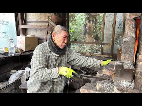 How Mizumoto Yaki Knives are made. Blacksmith Craftsmen Making Knives with excellent sharpness