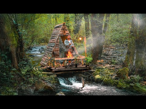 I Built a Warm Wood Cabin on the Water and Fishing in the Wood Cabin