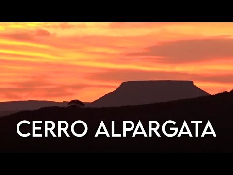 Cerro Alpargata y quebradas de RIVERA