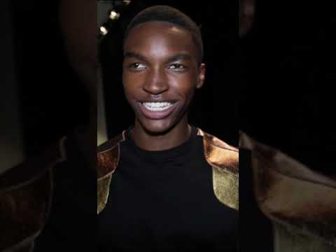 #DSQUARED2 SS24 #Supermodels #Models #D2Naughty // MODTV #Shorts