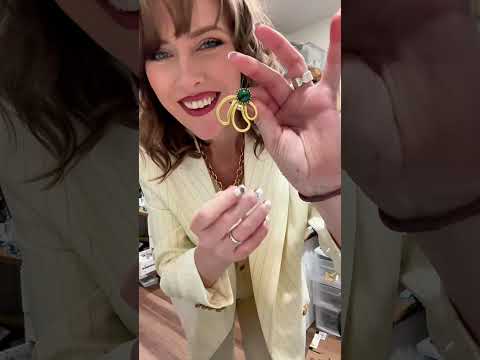 Welcome party time!! Dont come for me were supposed to wear white.💕💚 #short #shorts #focisca