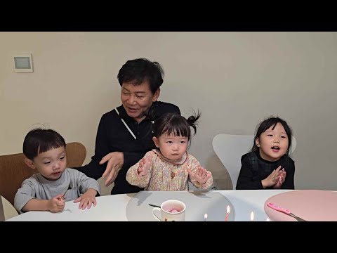 2025년 산타 할아버지 또 왔네/분장한 아빠 몰라보는 아이들/