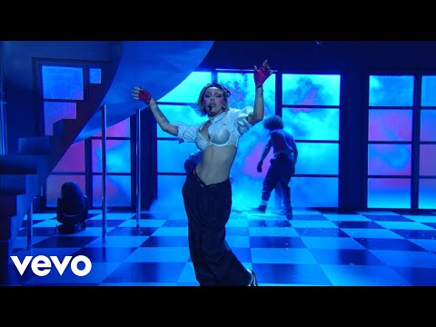 Doja Cat - Jealous Type (Live From the 2025 MTV VMAs)