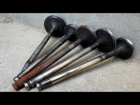 Damascus Knife Forged from the Heart of a Car Engine