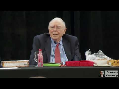Charlie Munger explains how Warren Buffett outperforms the market (2019)