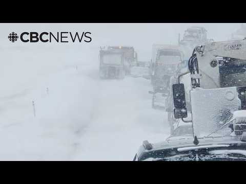 Motorists stranded for 15 hours on Alberta highway due to heavy snow