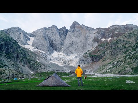 Solo Hiking 120km In The Pyrenees (Spain and France)