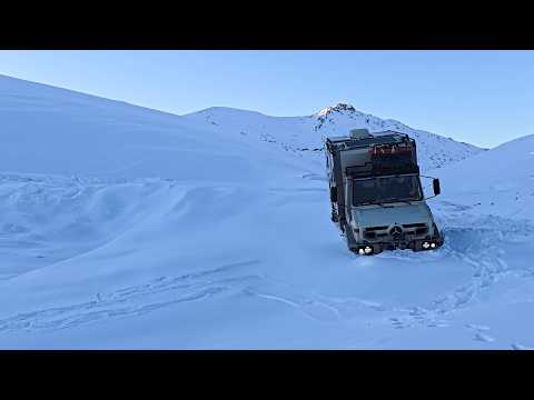 WARM CAMPING IN A CAMPER IN -20 DEGREE COLD WEATHER