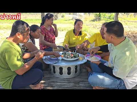 "Bear the Chef in the Kitchen." Spicy Tom Yum Saba fish soup, a delicious lunch menu... 🍲 🍛 🍲 19/...