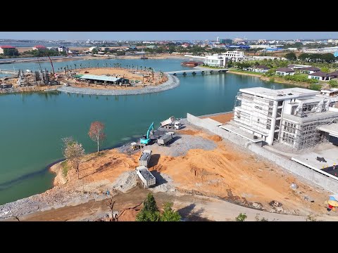 Great!! Very technical and precise in controlling the machine skillfully to make good footwork.