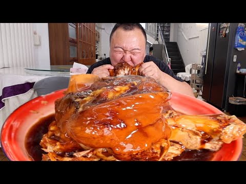 🔥【肘子拌饭真香警告】阿强做的肘子拌饭，真是拌饭的灵魂，一口下去直接灵魂起飞！