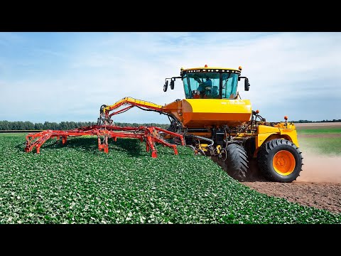 45 Modern Agriculture Machines Operating at Peak Efficiency #4
