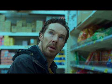 Oh no! After his wife left, a two-meter-tall crow wandered into their home?! This heartwarming ma...