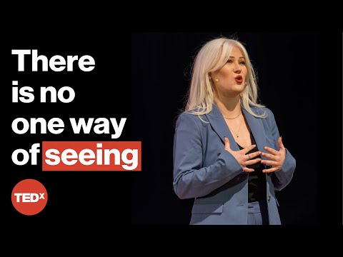 What it’s like being a blind photojournalist | Samantha Hurley | TEDxUGA