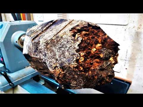 Woodturning - The Coolest Natural Edge !!