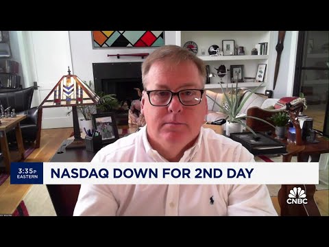 There's a lot of rotation in tech, says Renaissance's Jeff deGraff