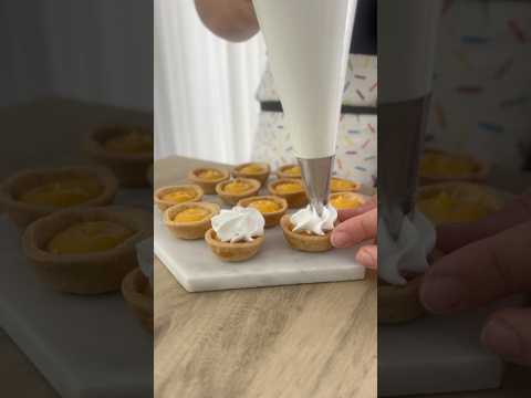 Passionfruit meringue tarts ☀️ recipe on georgiascakes.com 🫶🏼 #asmr #baking