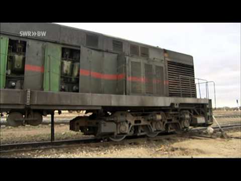 Diesel locomotive instead of dromedary - with the desert train through Tunisia