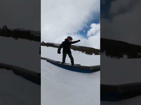 #kinked #snowboarding #breck #kinkedrail #parklane