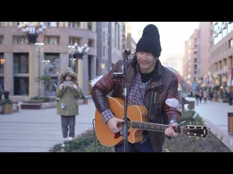 БОМЖ спел БОМЖА - СЕКТОР ГАЗА и ДОЖДЬ ДДТ все ПРОХОЖИЕ В ШОКЕ