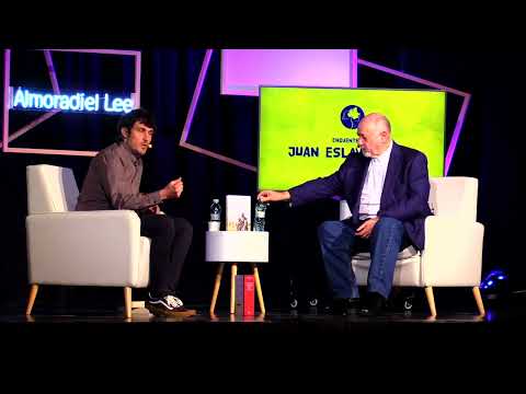 Juan Eslava Galán en Almoradiel Lee | Charla completa
