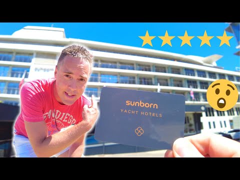 I Stay In A 5 Star Floating Hotel - OMG