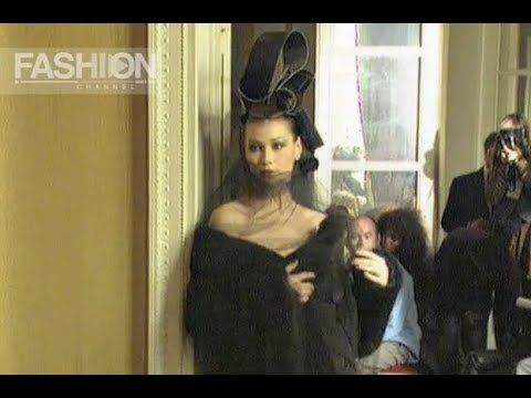 JOHN GALLIANO Fall 1994/1995 Paris - Fashion Channel