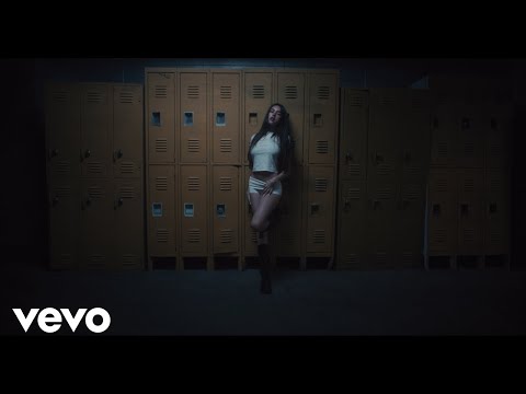 Madison Beer - 15 MINUTES (Official Music Video)