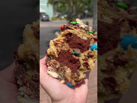 BROOKIE COOKIE🍪 #foodporn #cookie #delicious #florida #cookies #chocolate