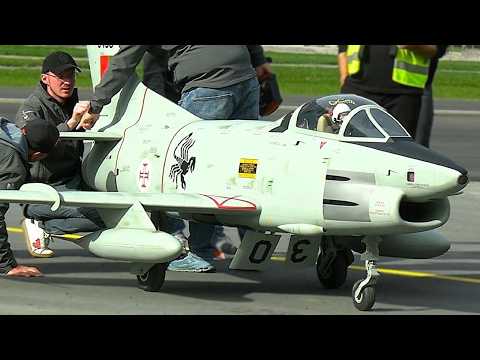 SWITZERLAND'S CRAZIEST RC JET AIRSHOW! – TOP GUN MOLLIS 2025