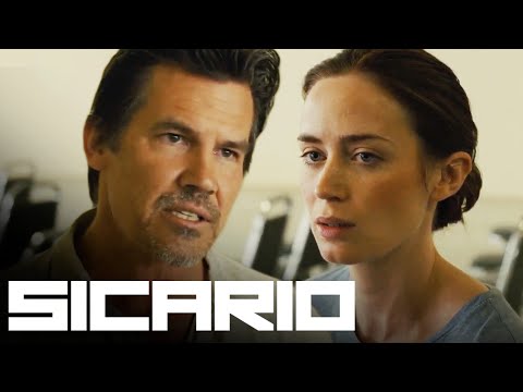 'Kate (Emily Blunt) is Caught Up to Speed' Scene | Sicario