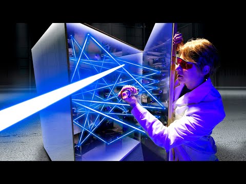 A POWERFUL LASER IN THE MIRROR ROOM!