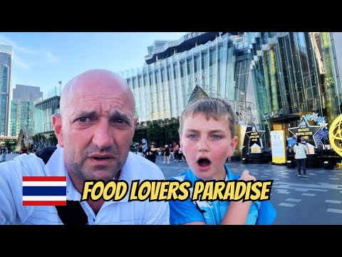 The GREATEST shopping mall in Thailand.