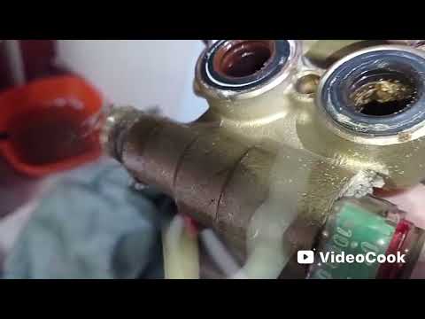 Прогнила трубка обратки котла Baxi. Ужасна конструкция котла