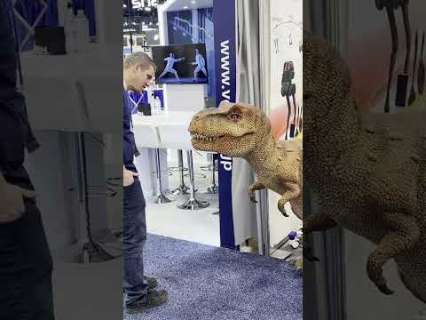 At #CES2026 Jake interviews ‪@ClicksKeys ‬cofounder Jeff Gadway about Power Keyboard & Communicator