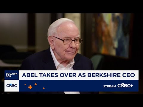 Warren Buffett officially steps down as CEO of Berkshire Hathaway