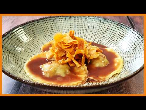 Ravioles de cerf, jus corsé au porto et chips de topinambour | Recette Food’Cuisine