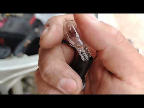 Aprende a cambiar las lagrimas y focos de tus faros hilux 2013