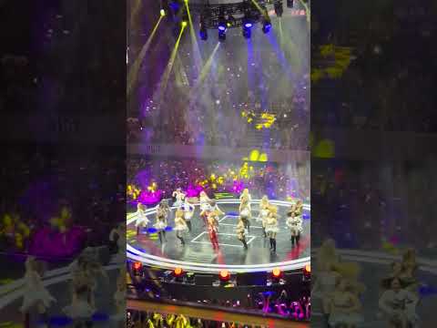 Sexbomb Get Get Aw! #RAwnd4