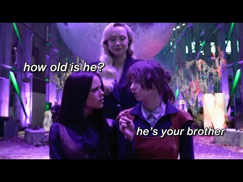 Wednesday cast moments that feel like a group chat come to life