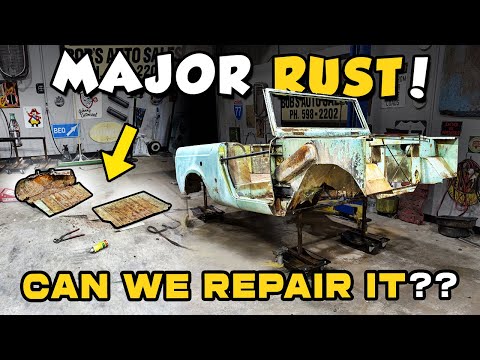 1967 Scout Rust Removal. BACK FLOOR IS GONE! Yikes....