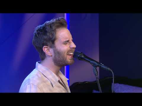 Ben Platt - "Ease My Mind" (YouTube Space Performance)