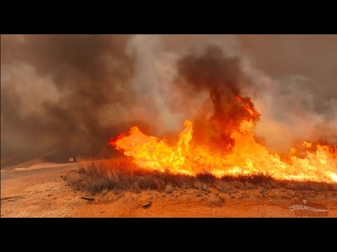 Wildfire - Canadian Texas narrowly escapes direct hit from Smokehouse Creek Fire