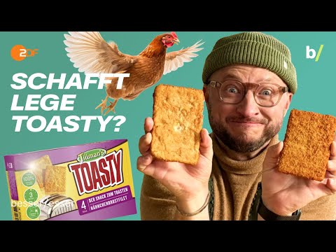 Heiße Herausforderung: Sebastian wagt sich an das Schnitzel aus dem Toaster