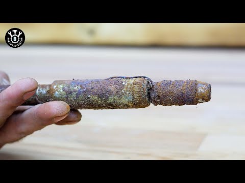 Restoration Expert Restores Rusty Screwdriver To Its Former Glory!