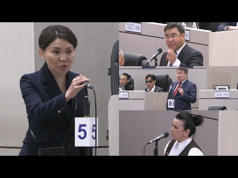 АКА-ҮКА болуп КРЕСЛО талашып!!! 5-микрофондогу Элвира Сурабалдиева ДЕПУТАТТАРДЫ катуу СЫНДАДЫ -ВИДЕО