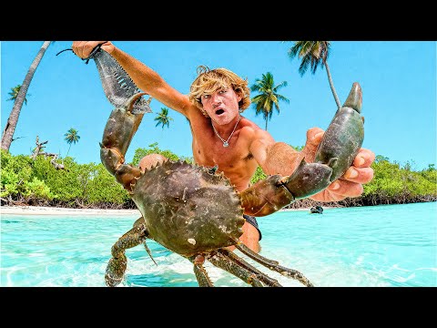 I Hunted Only Giant Animals To Survive (Land Vs Sea)